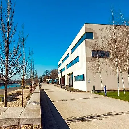 Jugendherberge Schweinfurt Ostello *